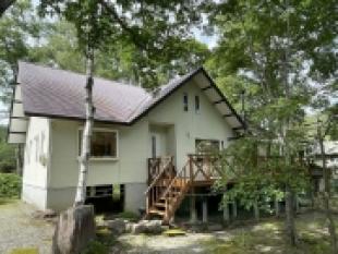 姫木平別荘地　　平坦地、薪ストーブ付き平屋建て！