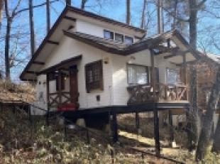 セラヴィーリゾート泉郷　お洒落な中古別荘