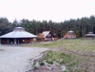 北軽井沢の5000坪 5棟の別荘・民泊運営も